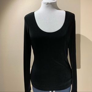 Chico’s Black Knit Long Sleeve, Scoop Neck Shirt.  Size S (1)